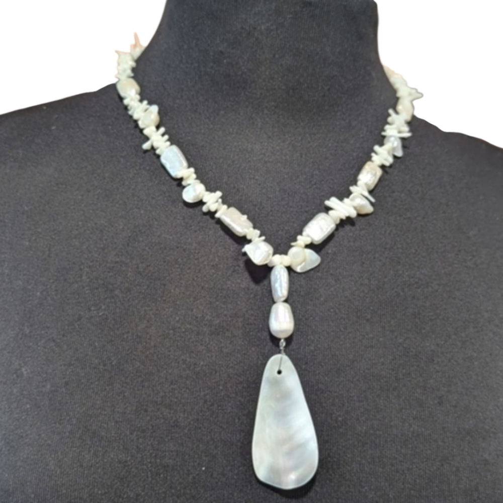 Mermaidcore Handmade Necklace White Pearl Coral Beads & Shell Pendant Jewelry